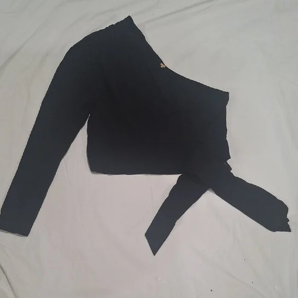 Free People Wome's Black One-Shoulder Crop Top Size M - Picture 1 of 10